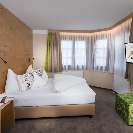 Hotel Zum Hirschen Zell Am 4*