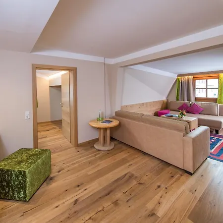 Zum Hirschen Zell Am 4*