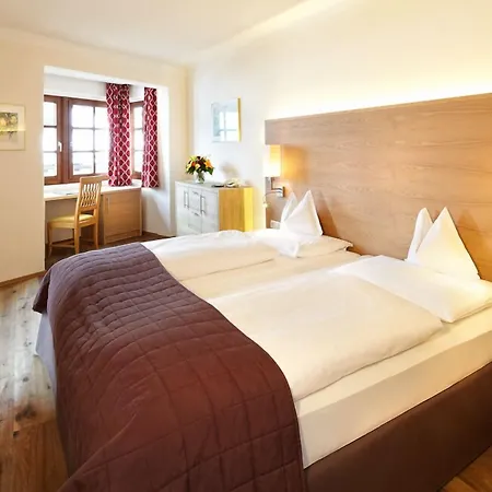 Hotel Zum Hirschen Zell Am