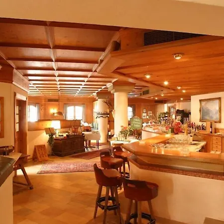 Zum Hirschen Zell Am ツェル アム ゼー