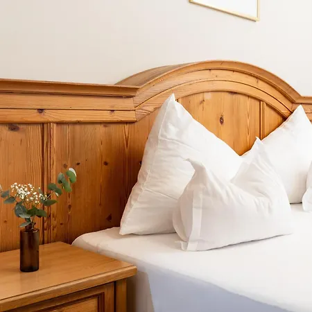 Zum Hirschen Zell Am ホテル 4*