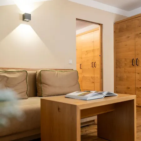 Hotel Zum Hirschen Zell Am 4*