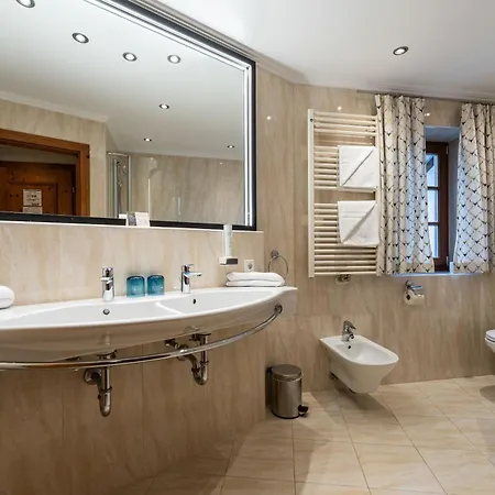 ホテル Zum Hirschen Zell Am