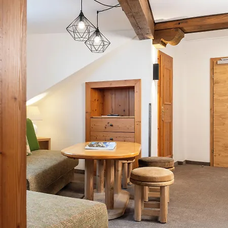 Hotel Zum Hirschen Zell Am 4*