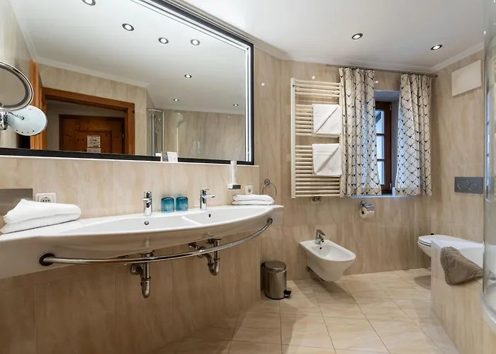 فندق Zum Hirschen Zell Am